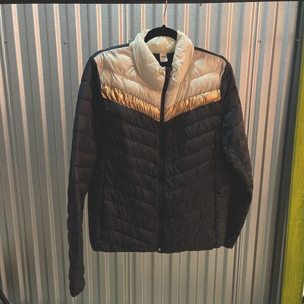 Vintage style old navy puffer jacket